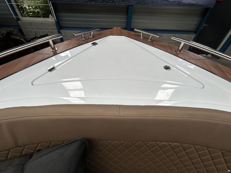Maxima 630 Tender