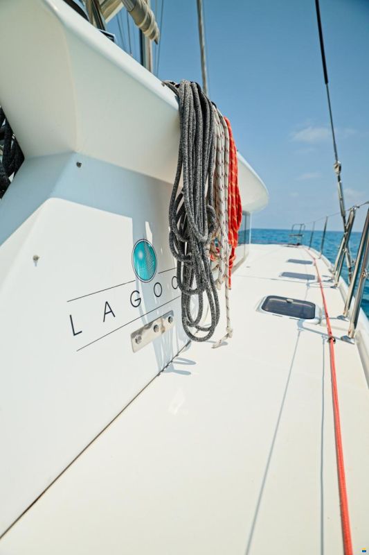 Lagoon 420