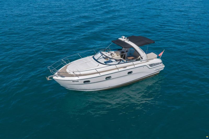 Bavaria S 28
