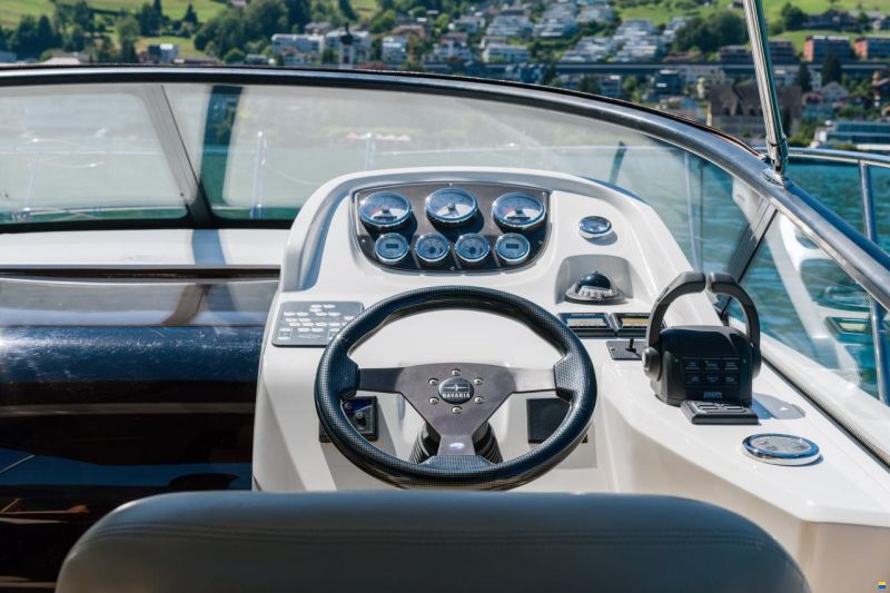 Bavaria S 28