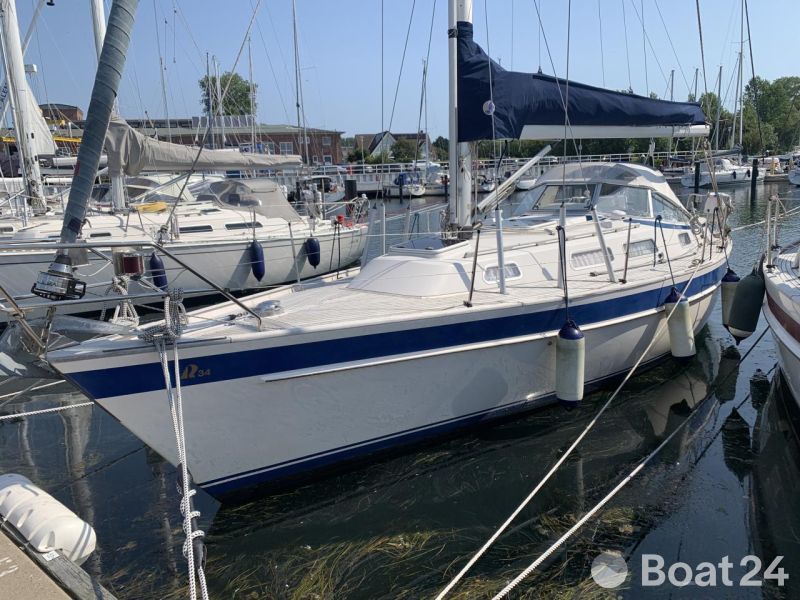 Hallberg-Rassy 34