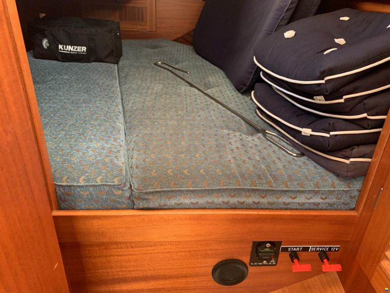 Hallberg-Rassy 34