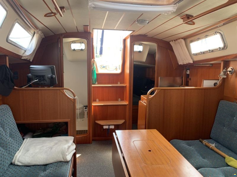 Hallberg-Rassy 34