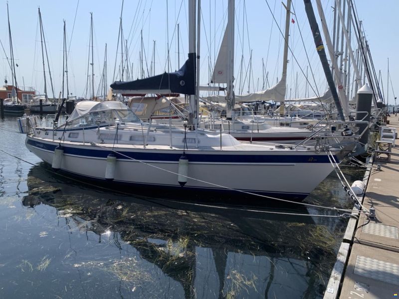 Hallberg-Rassy 34