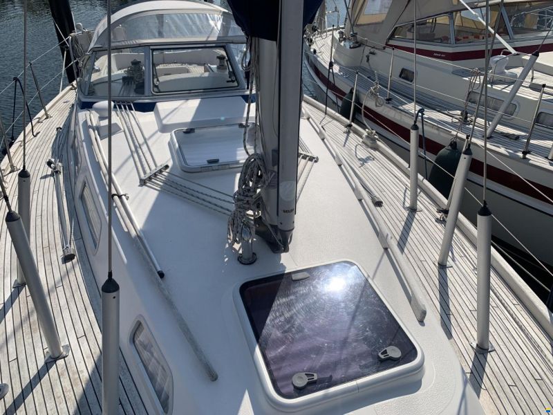Hallberg-Rassy 34