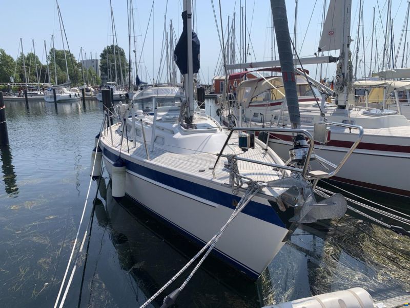 Hallberg-Rassy 34