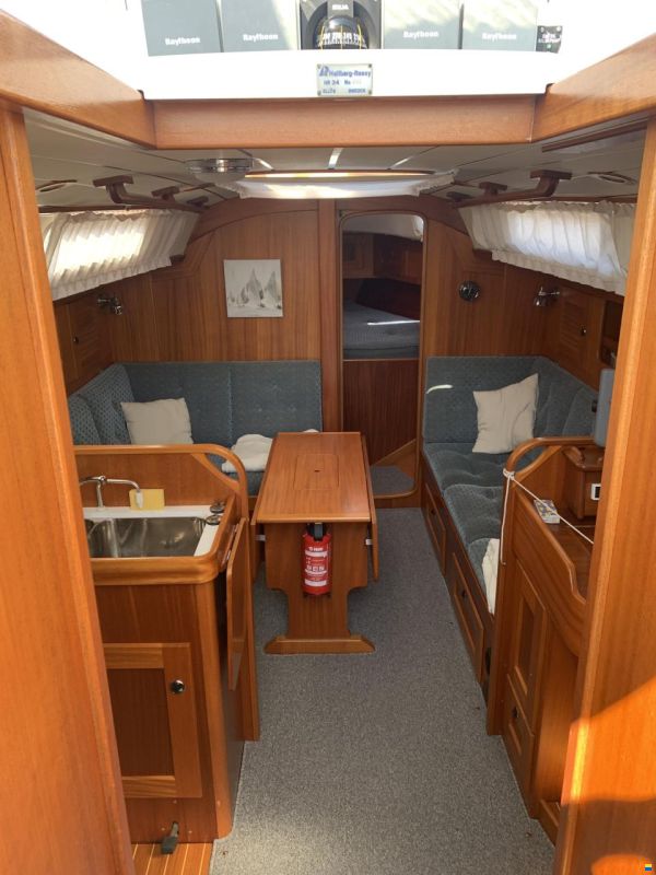 Hallberg-Rassy 34
