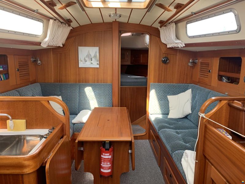 Hallberg-Rassy 34