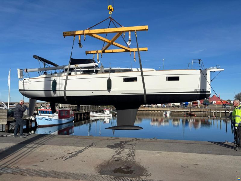 Beneteau 38.1 Performance