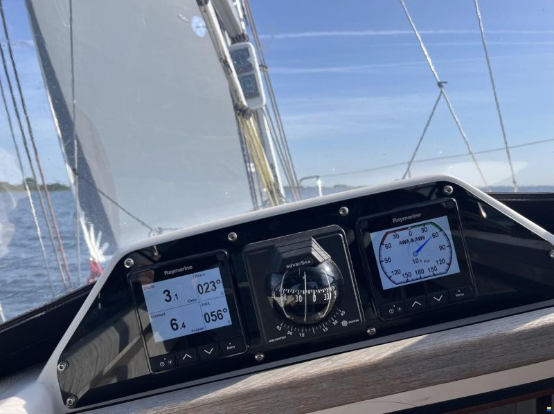 Elan 340