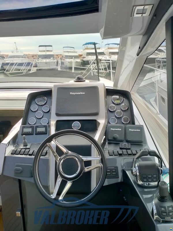 Galeon 445 HTS