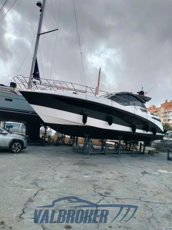 Galeon 445 HTS
