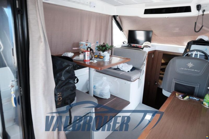 Jeanneau Merry Fisher 895