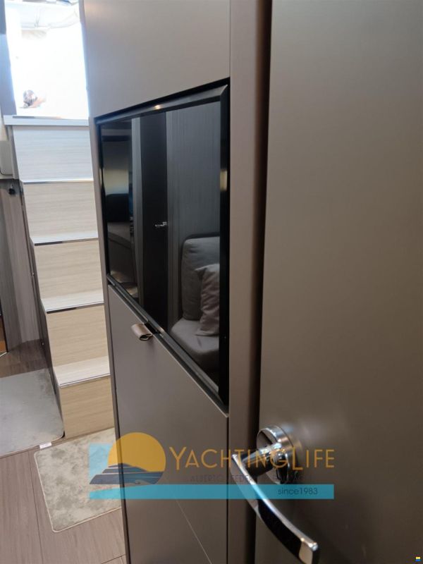 Cranchi M44 HT