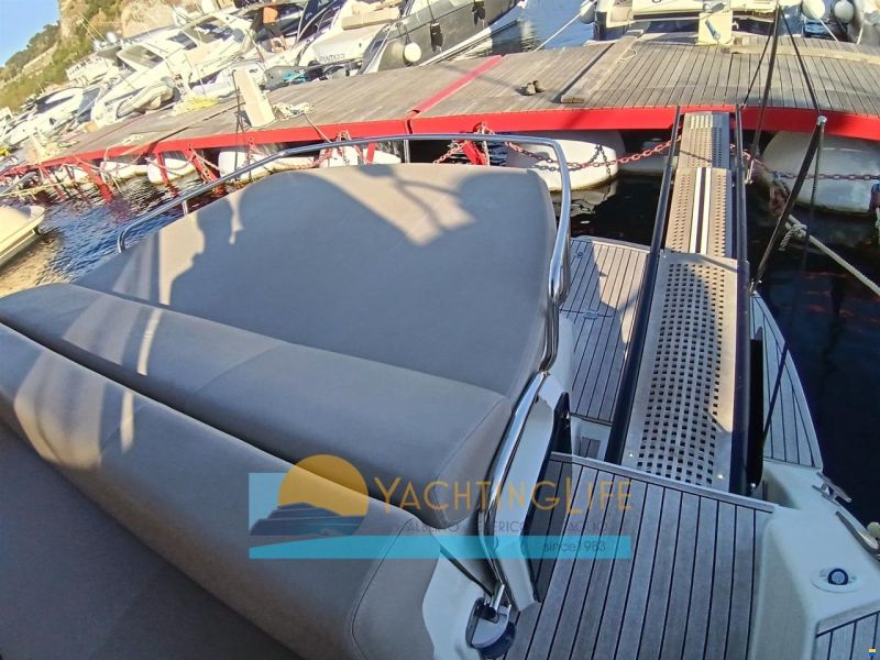 Cranchi M44 HT