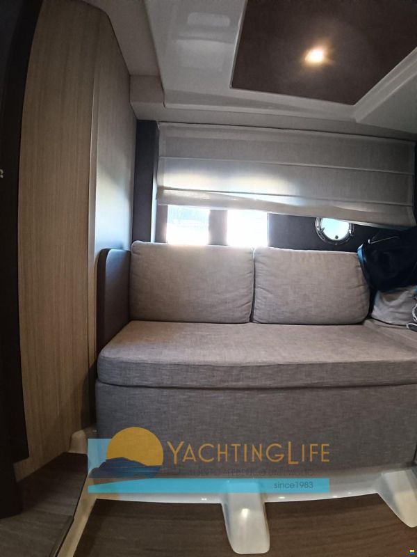 Cranchi M44 HT