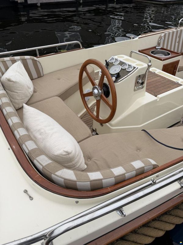 Interboat DE 25