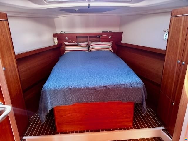 Hanse 455 "Queen B" - 2017