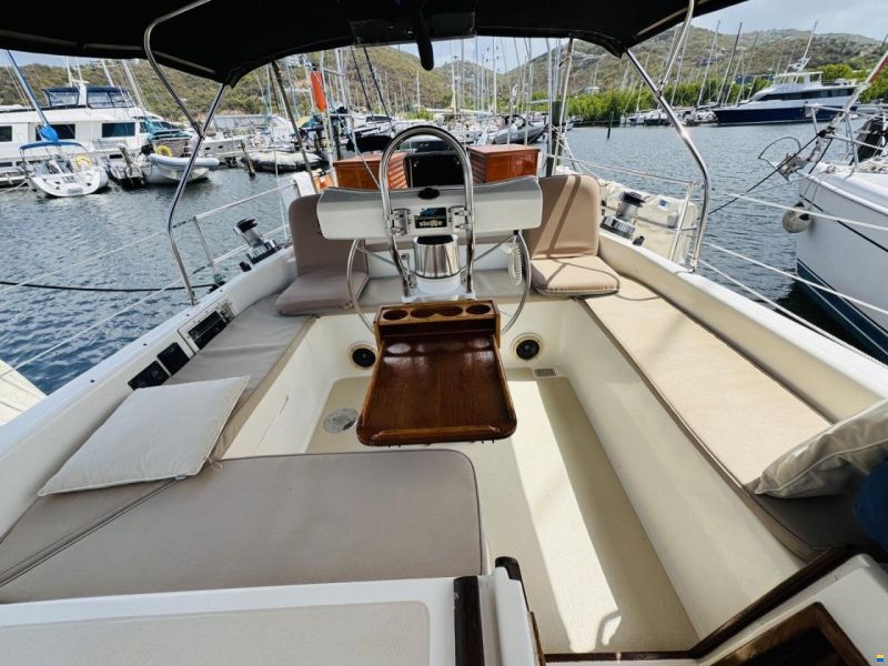 Catalina Morgan Out Island Classic 41