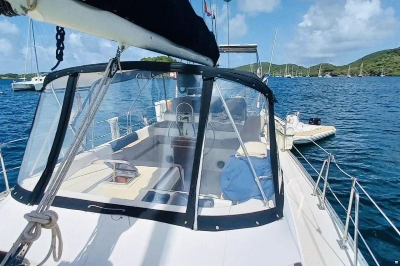 Catalina Morgan Out Island Classic 41