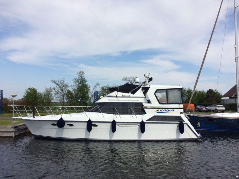 Astor 44