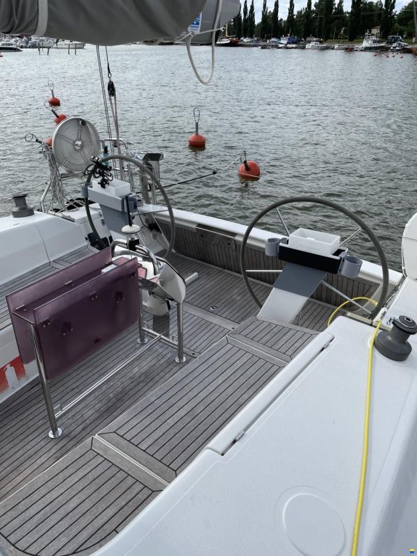 Hanse 400