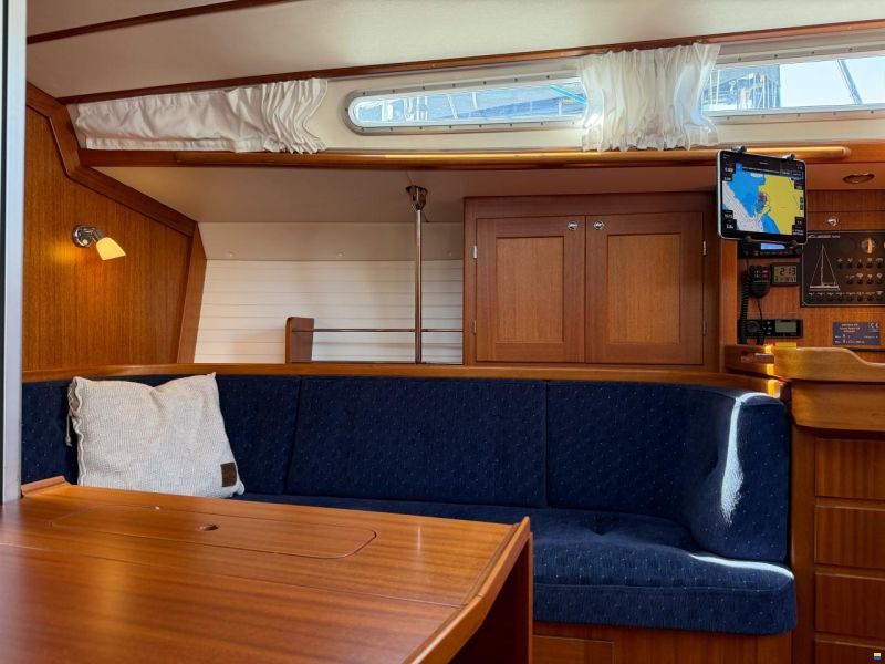 Arcona 370