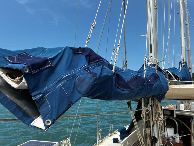 Oyster 435 Ketch