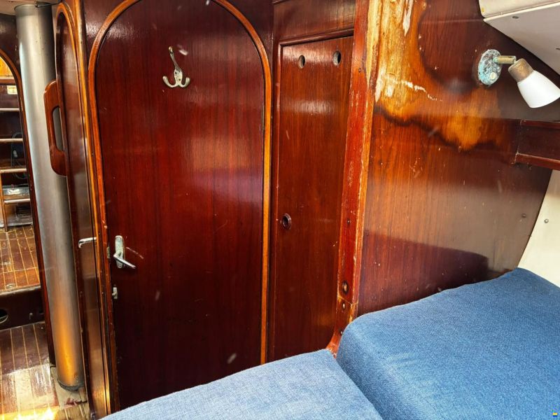 Oyster 435 Ketch