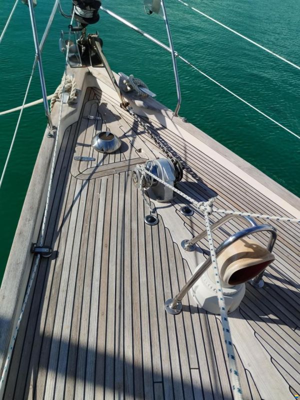 Hallberg-Rassy 42E