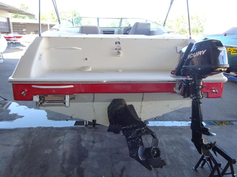 Chris Craft 228 Concept Cuddy