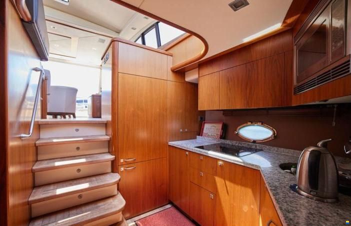 Sunseeker Predator 72