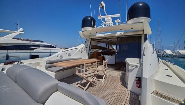 Sunseeker Predator 72