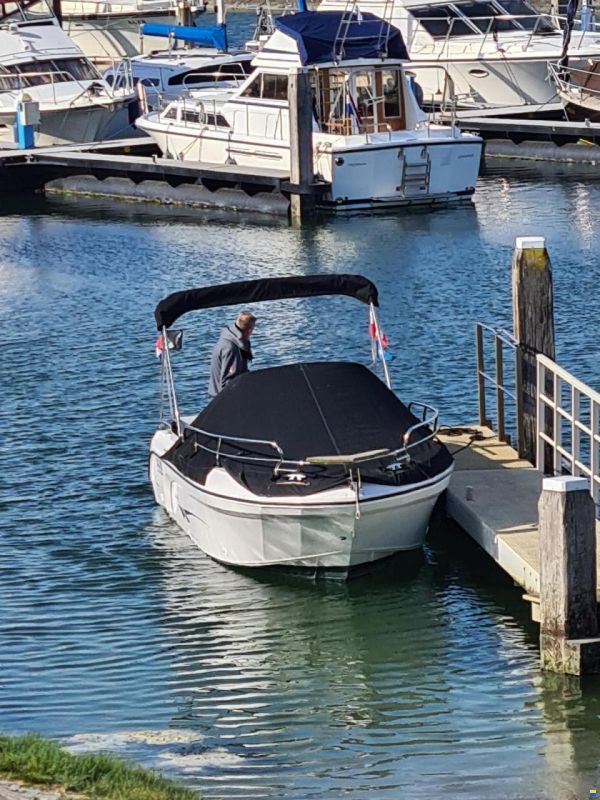 Ranieri Voyager 23 S
