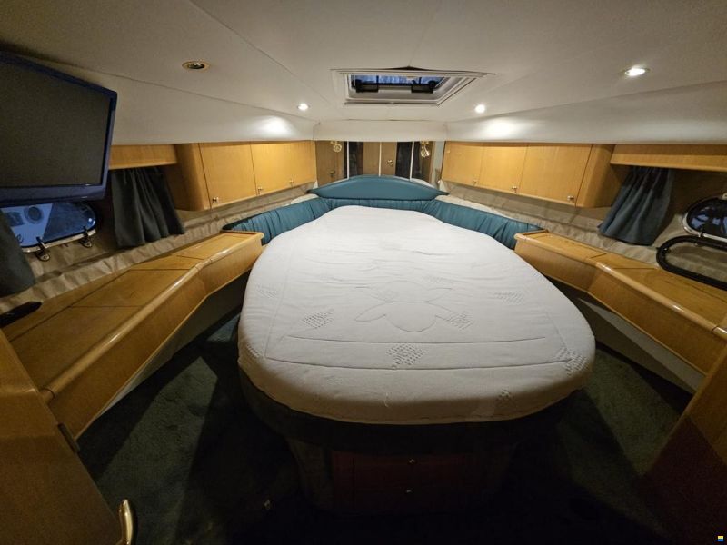 Fairline Phantom 37 Fly