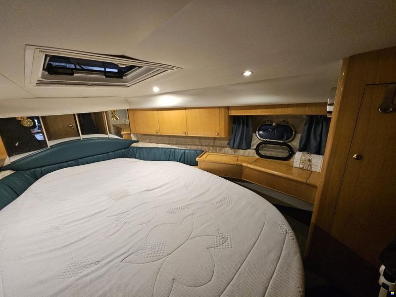 Fairline Phantom 37 Fly