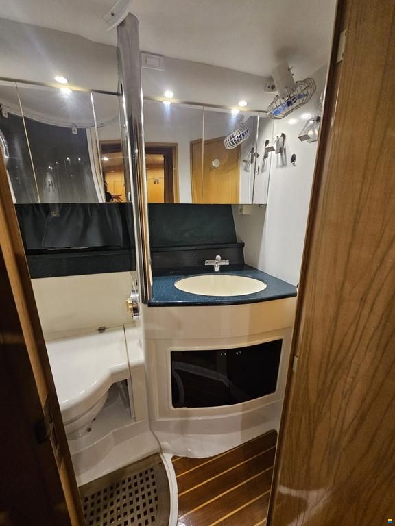 Fairline Phantom 37 Fly