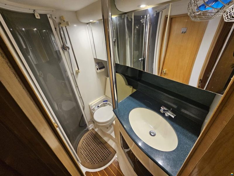 Fairline Phantom 37 Fly