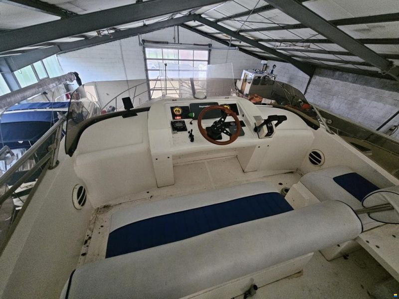 Fairline Phantom 37 Fly