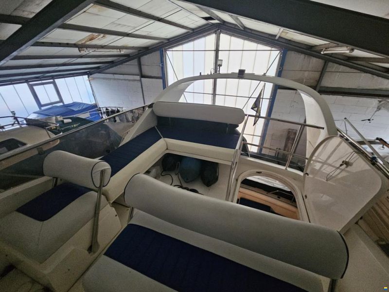 Fairline Phantom 37 Fly