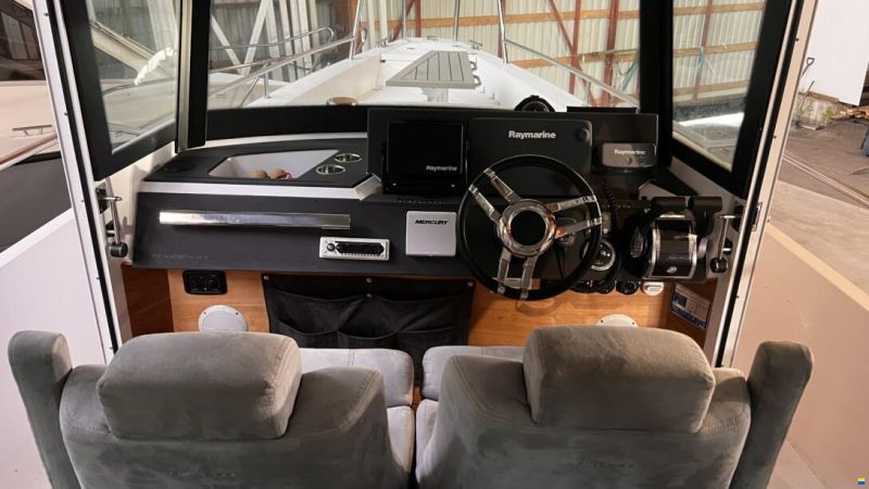 Axopar 28 Cabin