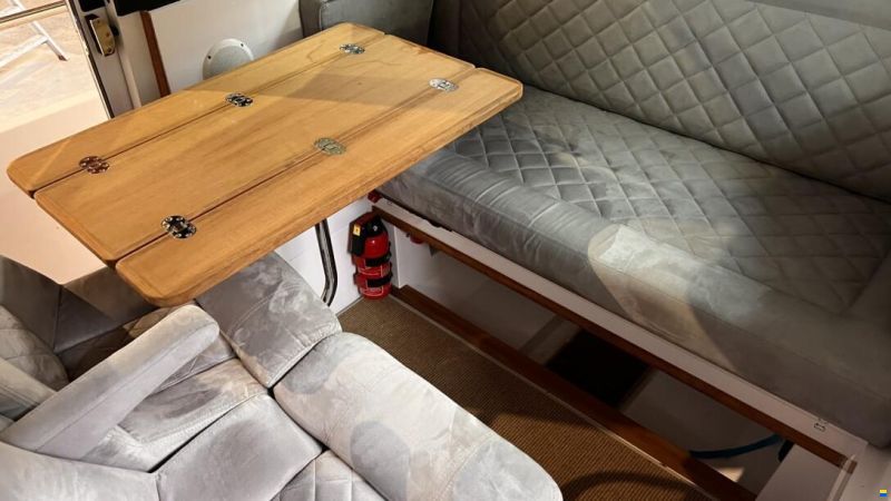 Axopar 28 Cabin