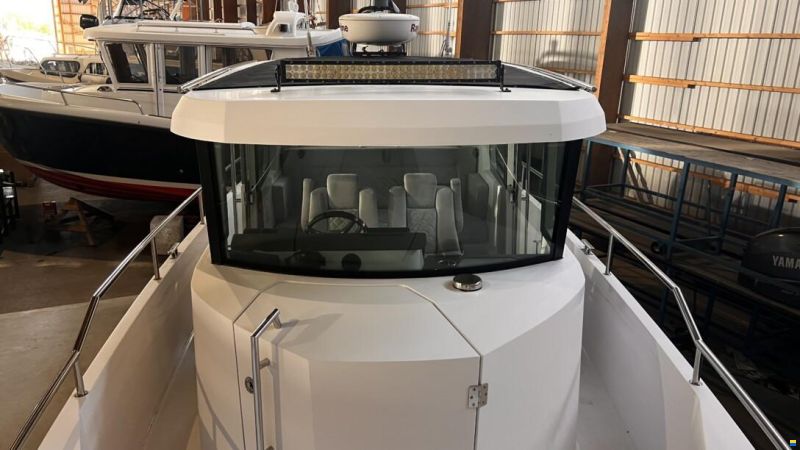 Axopar 28 Cabin