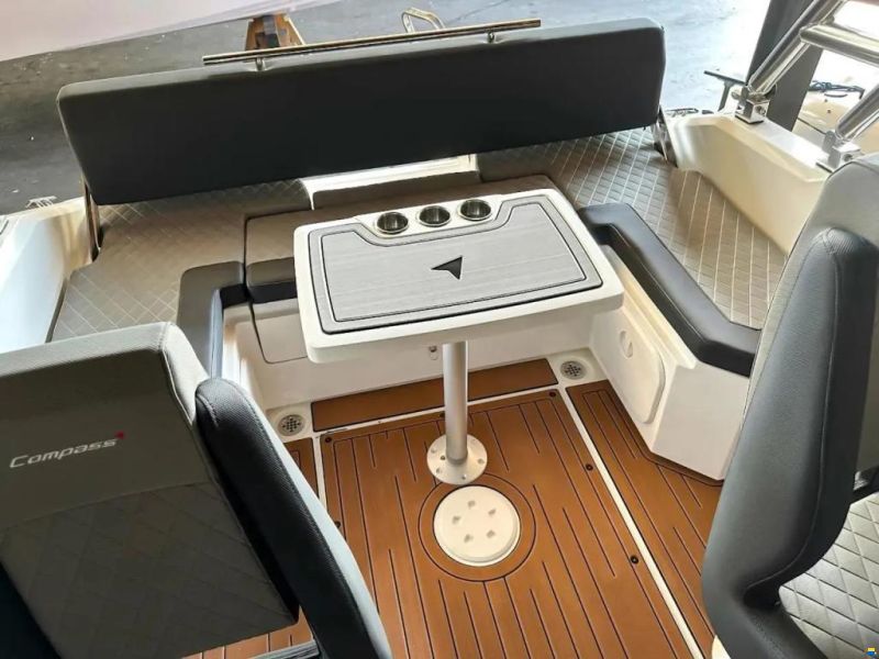Compass Boats Bowrider BR7