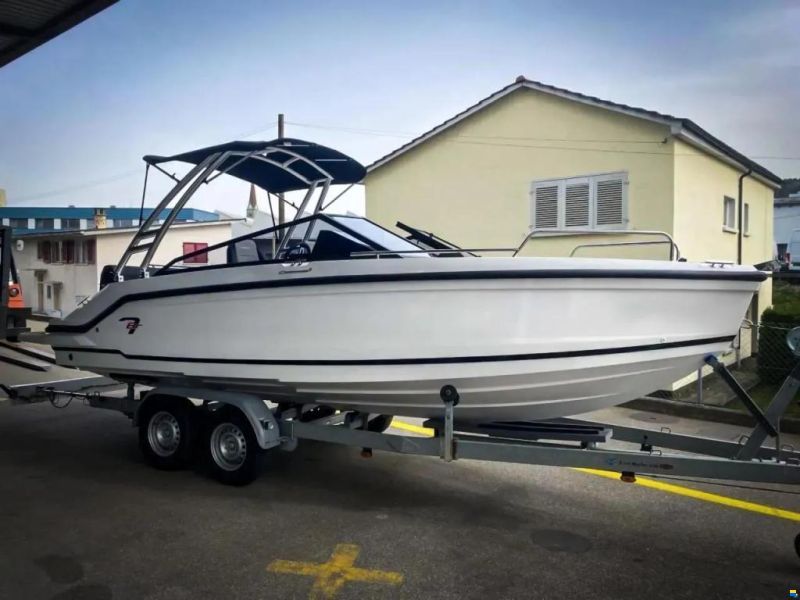 Compass Boats Bowrider BR7