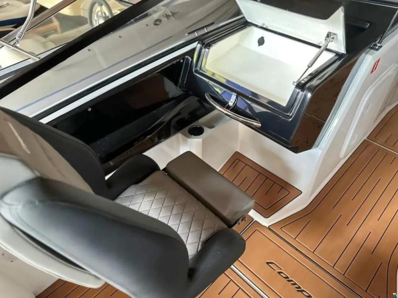 Compass Boats Bowrider BR7