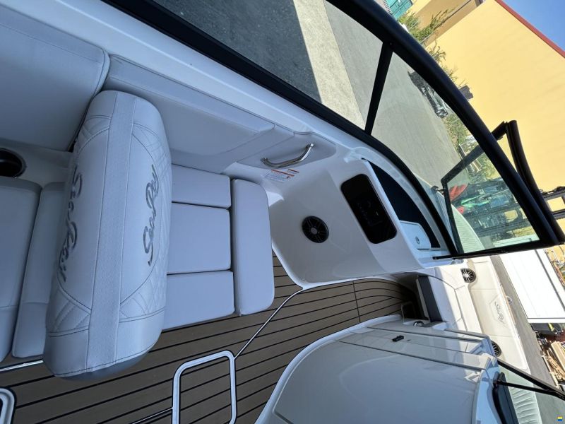 Sea Ray 230 SDSE Surf