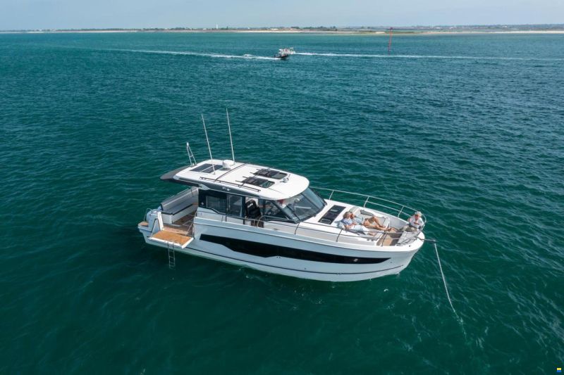 Jeanneau Merry Fisher 12.95 Coupè