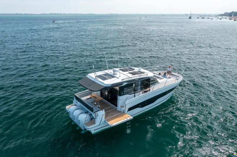 Jeanneau Merry Fisher 12.95 Coupè