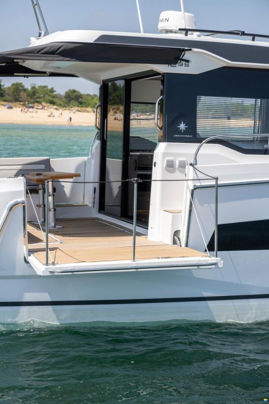 Jeanneau Merry Fisher 12.95 Coupè